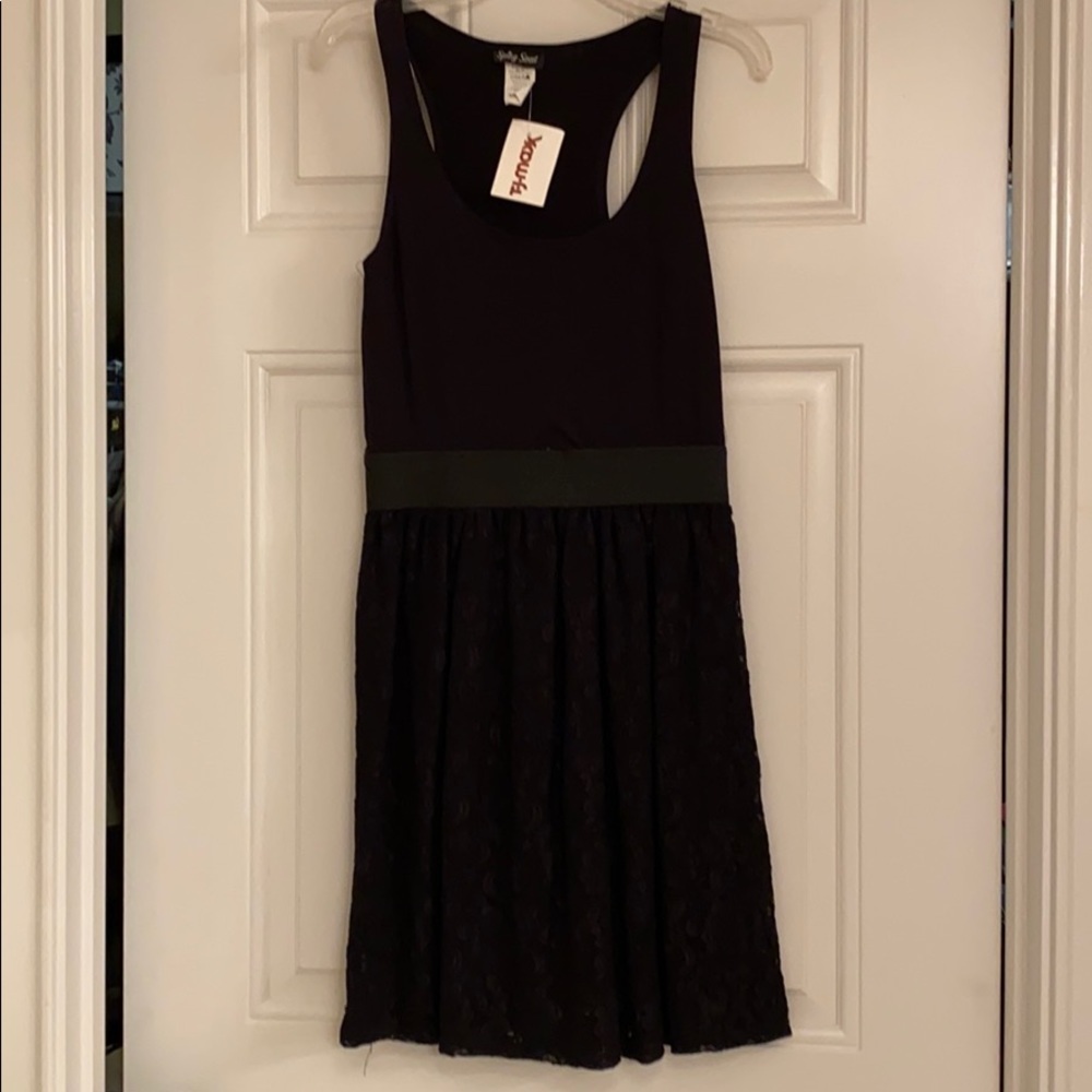 Juniors Dress